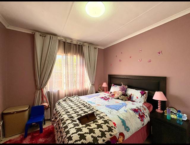 3 BEDROOM HOUSE FOR SALE IN DALPARK EXT 1